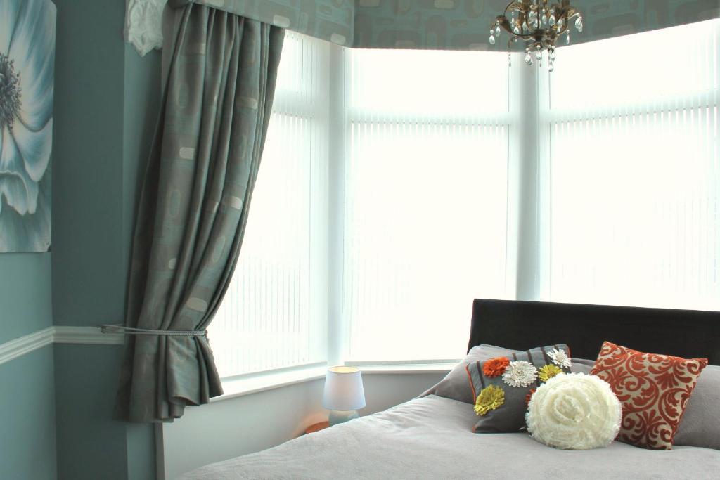 Dunsandles Guesthouse Wallasey Room photo